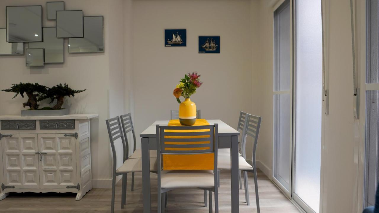Stylish & Spacious Family Apartment Near Beach & Vibrant Historic Market Аликанте Екстериор снимка