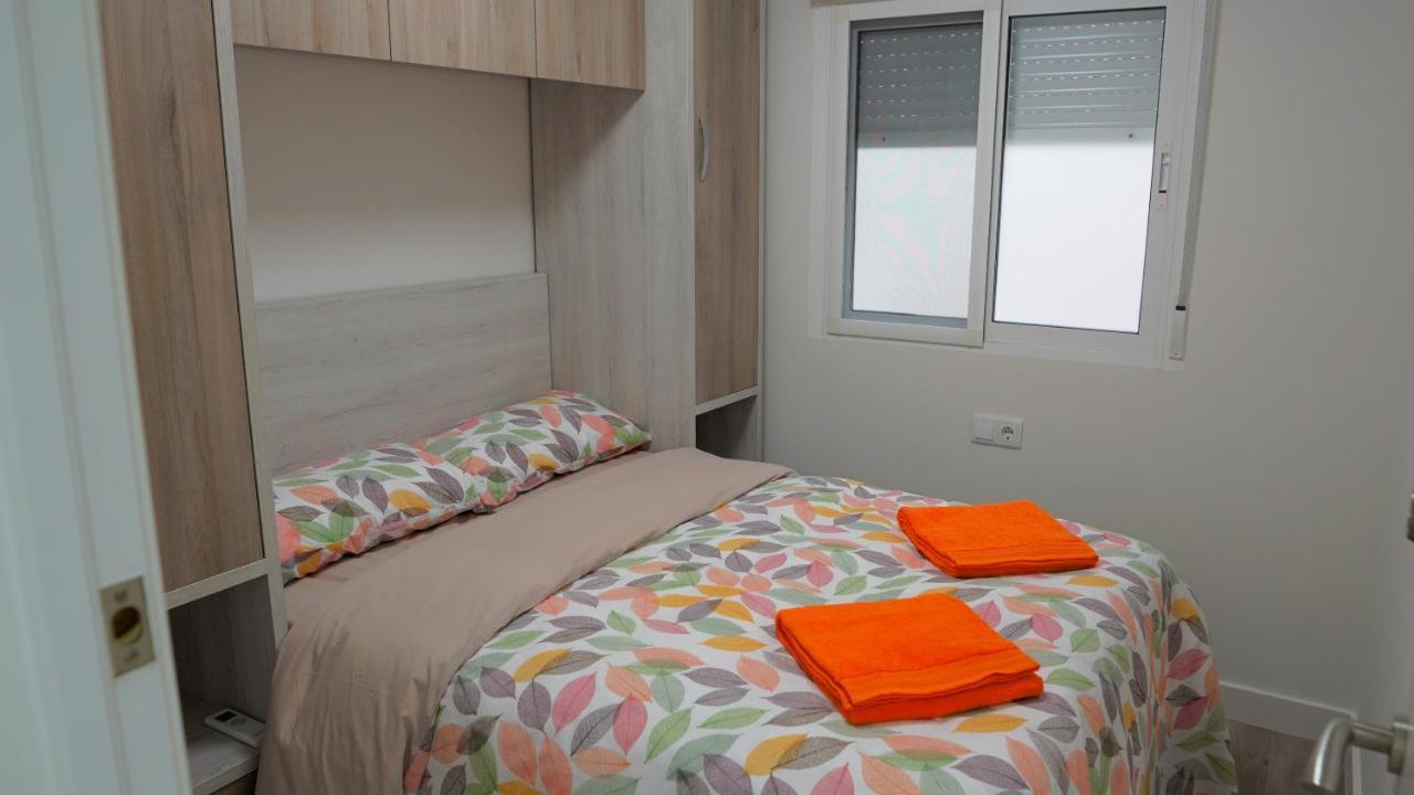 Stylish & Spacious Family Apartment Near Beach & Vibrant Historic Market Аликанте Екстериор снимка